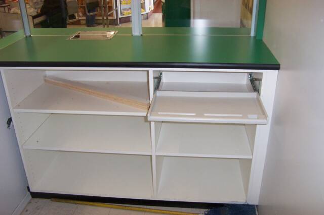 glen_avon_mgrs_desk_008_op_640x426